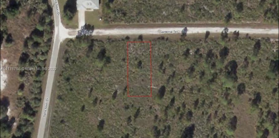 Terrain à Punta Gorda, Floride № 2080286