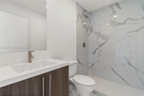 Townhouse in Homestead, Florida 4 bedrooms, 129.88 sq.m. № 2007400 - photo 3