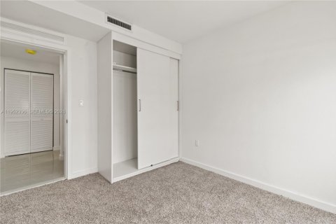 Townhouse in Homestead, Florida 4 bedrooms, 129.88 sq.m. № 2007400 - photo 21