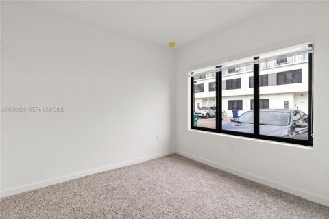 Townhouse in Homestead, Florida 4 bedrooms, 129.88 sq.m. № 2007400 - photo 14