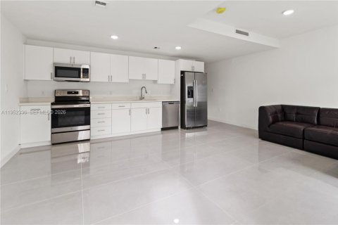 Townhouse in Homestead, Florida 4 bedrooms, 129.88 sq.m. № 2007400 - photo 13