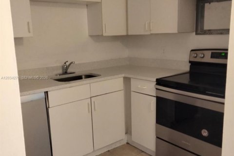 Condominio en Coral Springs, Florida, 2 dormitorios  № 2087324