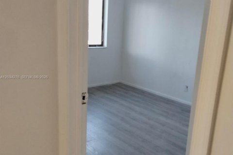 Condominio en alquiler en Coral Springs, Florida, 2 dormitorios, 69.86 m2 № 2087324 - foto 5