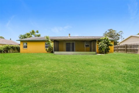 House in Deltona, Florida 4 bedrooms, 122.26 sq.m. № 1853163 - photo 19