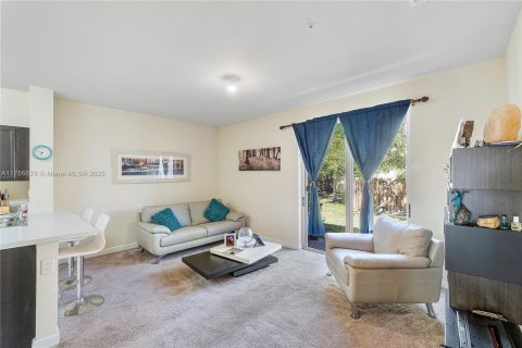 Купить таунхаус в Хомстед, Флорида 3 спальни, 141.49м2, № 2014592 - фото 15