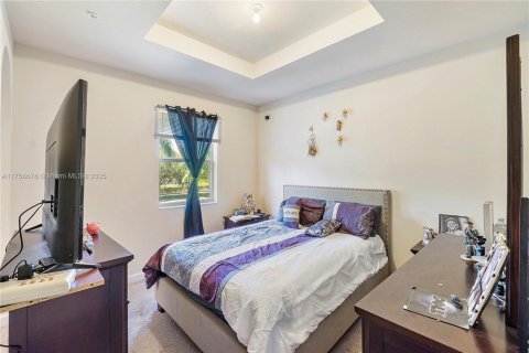 Купить таунхаус в Хомстед, Флорида 3 спальни, 141.49м2, № 2014592 - фото 19