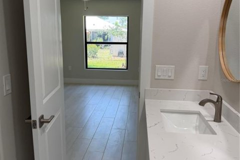 House in Punta Gorda, Florida 4 bedrooms, 142.33 sq.m. № 2217927 - photo 13
