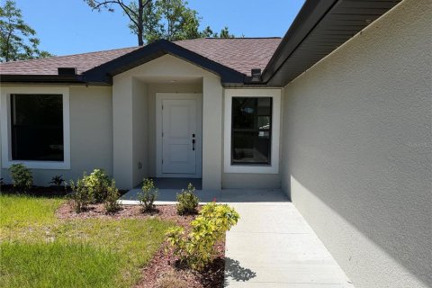 House in Punta Gorda, Florida 4 bedrooms, 142.33 sq.m. № 2217927 - photo 3