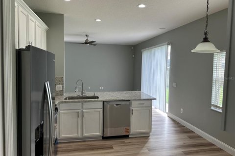 House in Kissimmee, Florida 4 bedrooms, 222.59 sq.m. № 2128175 - photo 28