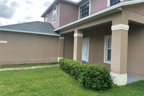 House in Kissimmee, Florida 4 bedrooms, 222.59 sq.m. № 2128175 - photo 4