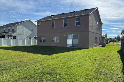 House in Kissimmee, Florida 4 bedrooms, 222.59 sq.m. № 2128175 - photo 11