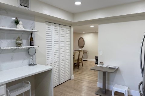 Copropriété à louer à Weston, Floride: 2 chambres, 117.06 m2 № 2076284 - photo 19