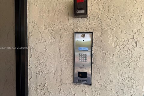 Copropriété à louer à Weston, Floride: 2 chambres, 117.06 m2 № 2076284 - photo 4