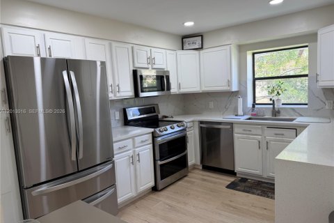 Copropriété à louer à Weston, Floride: 2 chambres, 117.06 m2 № 2076284 - photo 17
