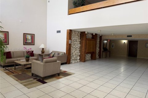 Copropriété à louer à Weston, Floride: 2 chambres, 117.06 m2 № 2076284 - photo 5