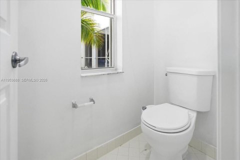 Villa ou maison à vendre à Weston, Floride: 3 chambres, 139.82 m2 № 2009777 - photo 21