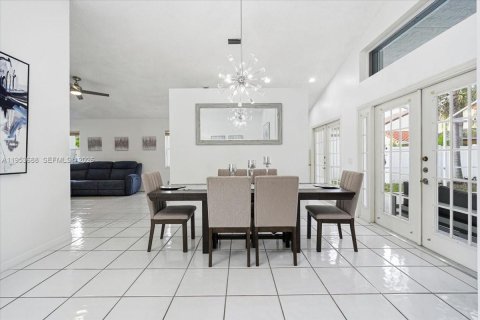 Villa ou maison à vendre à Weston, Floride: 3 chambres, 139.82 m2 № 2009777 - photo 8