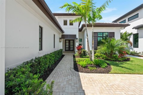 House in Fort Myers, Florida 4 bedrooms, 288.93 sq.m. № 1707954 - photo 5