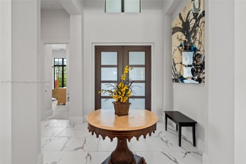 House in Fort Myers, Florida 4 bedrooms, 288.93 sq.m. № 1707954 - photo 6