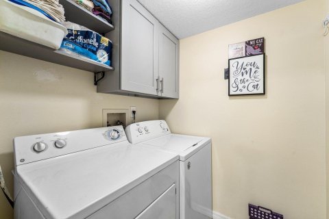 Condo in Boynton Beach, Florida, 1 bedroom  № 2392461 - photo 19