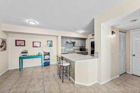 Condo in Boynton Beach, Florida, 1 bedroom  № 2392461 - photo 3