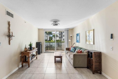 Condo in Boynton Beach, Florida, 1 bedroom  № 2392461 - photo 11