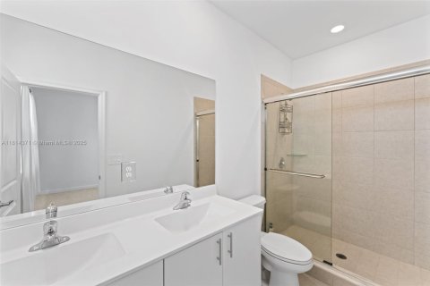 House in Homestead, Florida 3 bedrooms, 123.37 sq.m. № 1763142 - photo 14