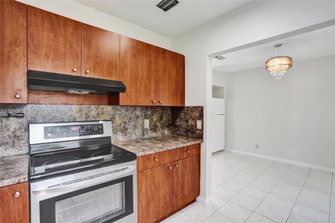 Villa ou maison à louer à Deerfield Beach, Floride: 3 chambres, 102.56 m2 № 2046457 - photo 16