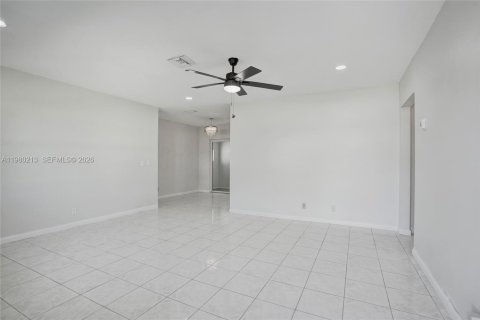 Villa ou maison à louer à Deerfield Beach, Floride: 3 chambres, 102.56 m2 № 2046457 - photo 4