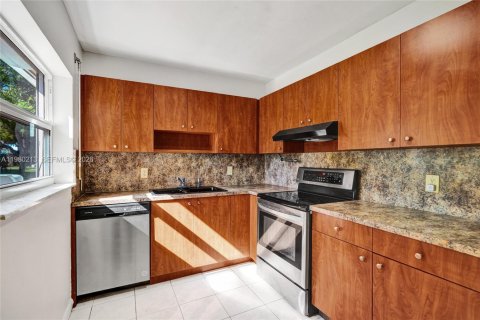 Villa ou maison à louer à Deerfield Beach, Floride: 3 chambres, 102.56 m2 № 2046457 - photo 15