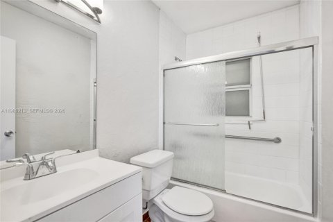 Villa ou maison à louer à Deerfield Beach, Floride: 3 chambres, 102.56 m2 № 2046457 - photo 29