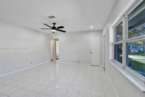 Villa ou maison à louer à Deerfield Beach, Floride: 3 chambres, 102.56 m2 № 2046457 - photo 9