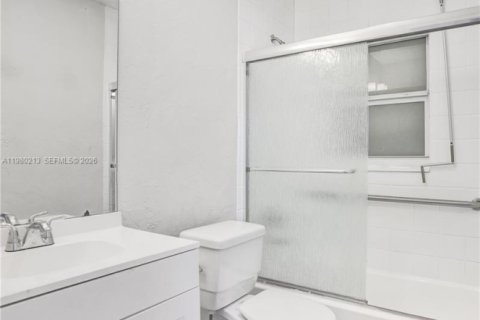 Villa ou maison à louer à Deerfield Beach, Floride: 3 chambres, 102.56 m2 № 2046457 - photo 30