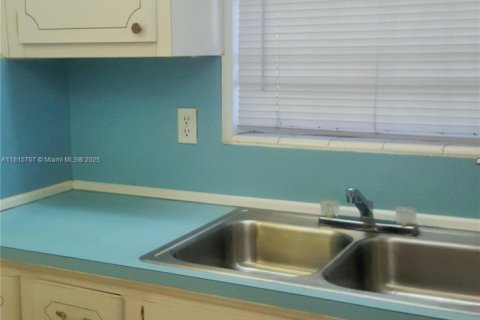 Condominio en venta en Miami, Florida, 37.81 m2 № 2034589 - foto 6