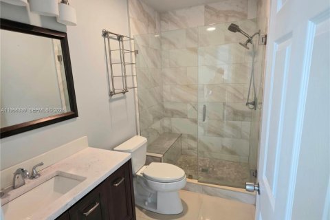 Casa en alquiler en Miami, Florida, 2 dormitorios, 155.33 m2 № 2018041 - foto 9