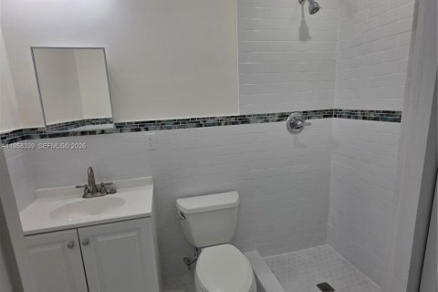 Casa en alquiler en Miami, Florida, 2 dormitorios, 155.33 m2 № 2018041 - foto 7