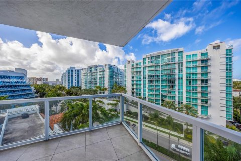 Copropriété à louer à Aventura, Floride: 3 chambres, 170.29 m2 № 2189844 - photo 23