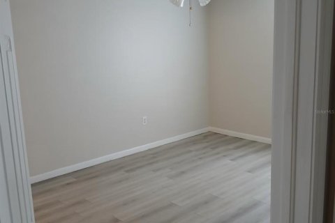 Condo in Tampa, Florida, 2 bedrooms  № 1849526 - photo 11