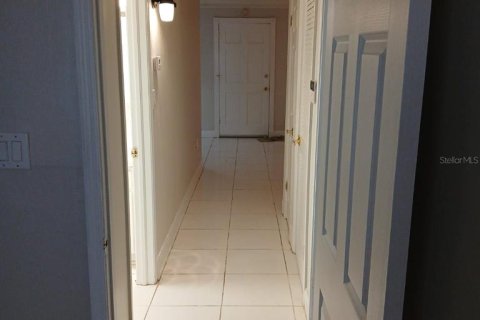 Condo in Tampa, Florida, 2 bedrooms  № 1849526 - photo 14