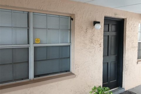 Condo in Tampa, Florida, 2 bedrooms  № 1849526 - photo 2