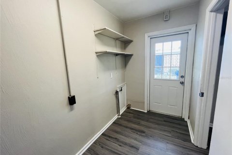 Villa ou maison à louer à Winter Haven, Floride: 2 chambres, 84.73 m2 № 2428800 - photo 9