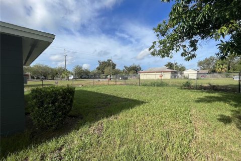 Villa ou maison à louer à Winter Haven, Floride: 2 chambres, 84.73 m2 № 2428800 - photo 17