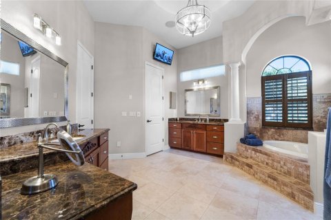 Villa ou maison à louer à Orlando, Floride: 5 chambres, 551.1 m2 № 2405642 - photo 25