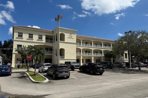 Propiedad comercial en venta en Margate, Florida № 1981775 - foto 1