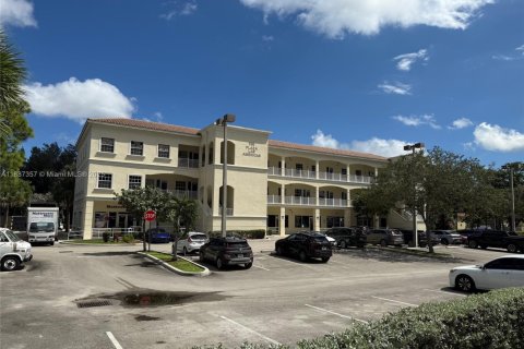 Propiedad comercial en venta en Margate, Florida № 1981775 - foto 5