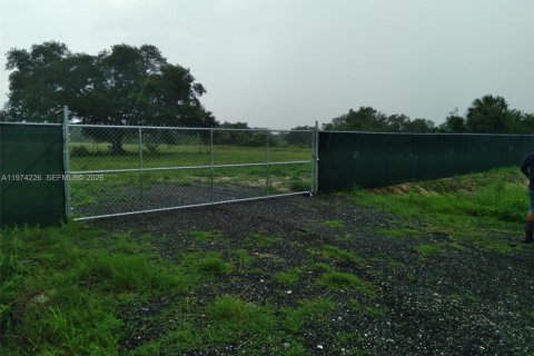 Купить земельный участок в Клуистон, Флорида № 2036577 - фото 5