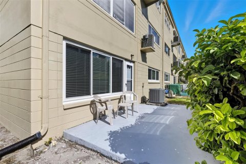 Casa en venta en Clearwater, Florida, 2 dormitorios, 130.06 m2 № 1902492 - foto 25