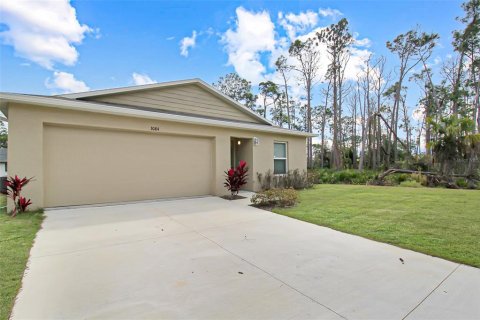 Villa ou maison à Port Charlotte, Floride 3 chambres, 115.57 m2 № 2298839