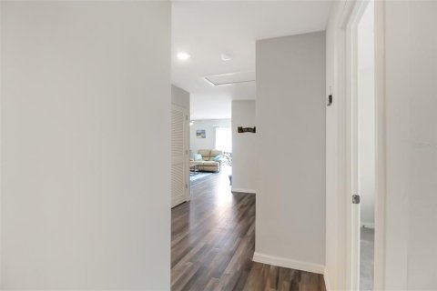 Villa ou maison à louer à Port Charlotte, Floride: 3 chambres, 115.57 m2 № 2298839 - photo 11