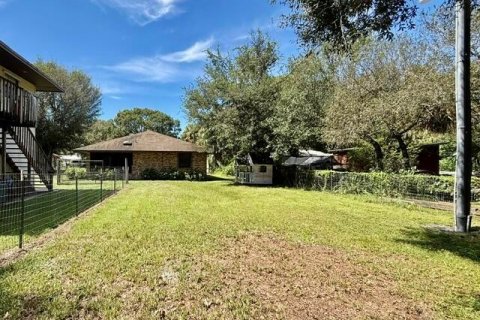 Villa ou maison à louer à St. Lucie, Floride: 2 chambres, 96.53 m2 № 2387881 - photo 7